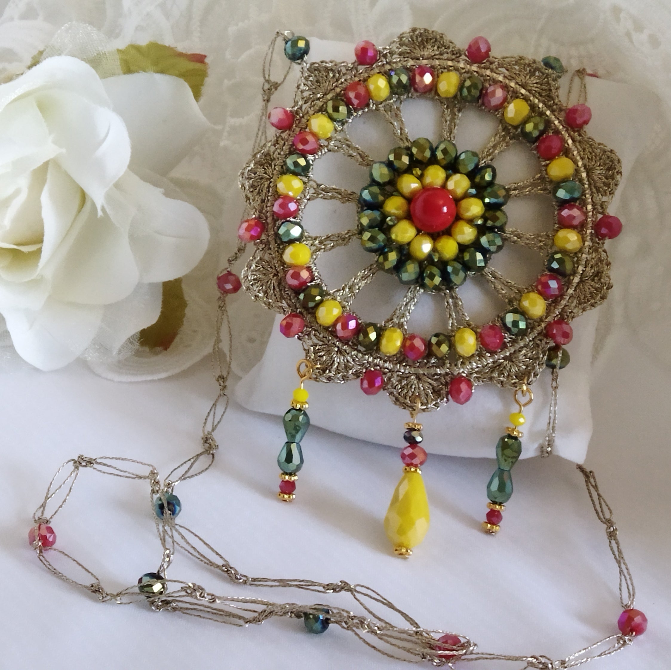 Collana Artigianale con Ciondolo "Raggio d’Arte"