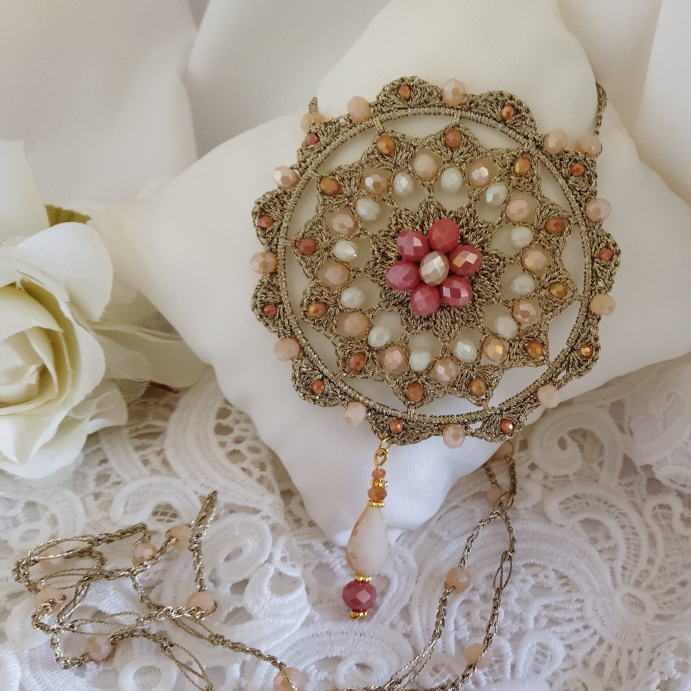 Collana Mandala in Tono Cipria "Rosa d’Oriente"