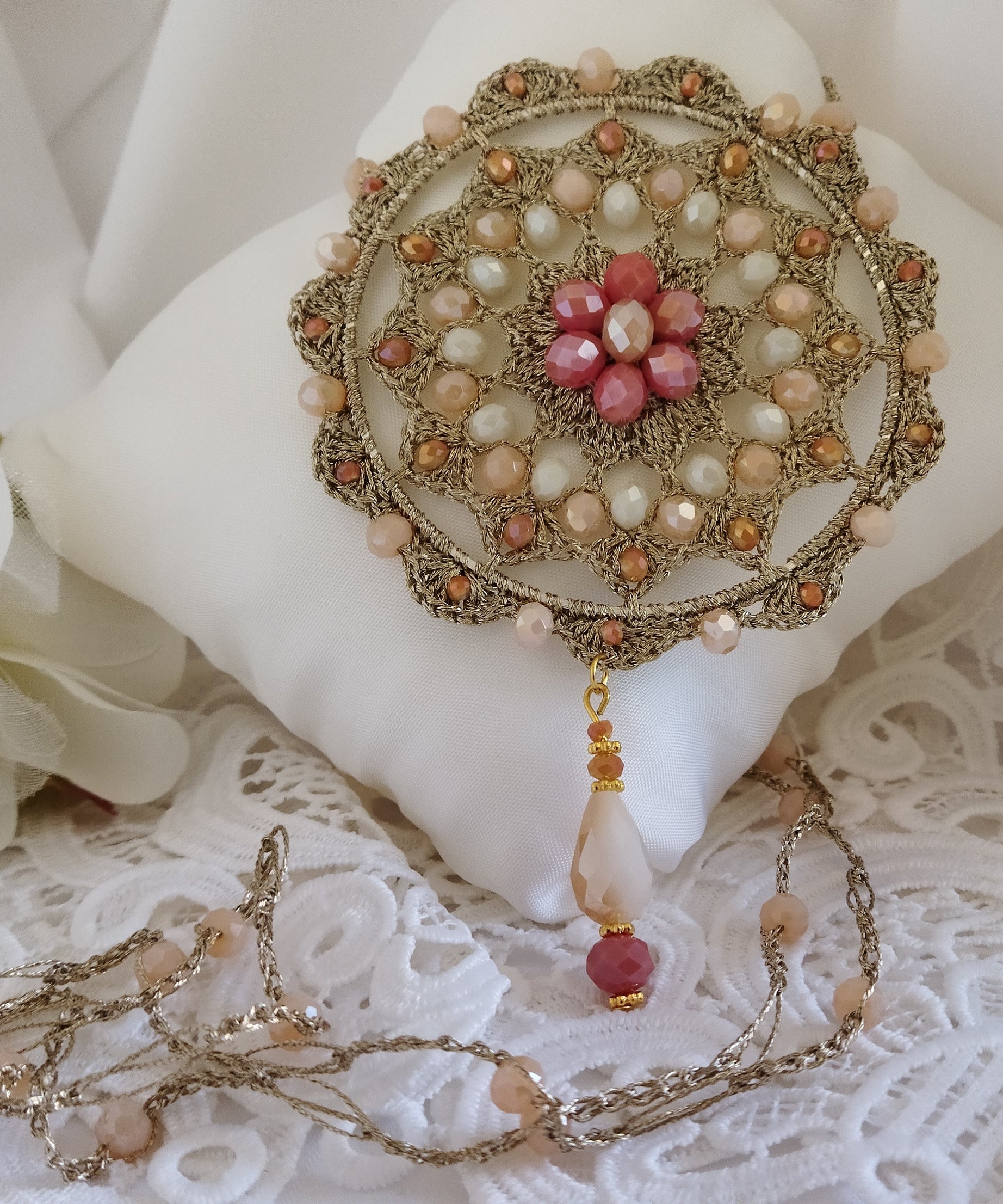 Collana Mandala in Tono Cipria "Rosa d’Oriente"