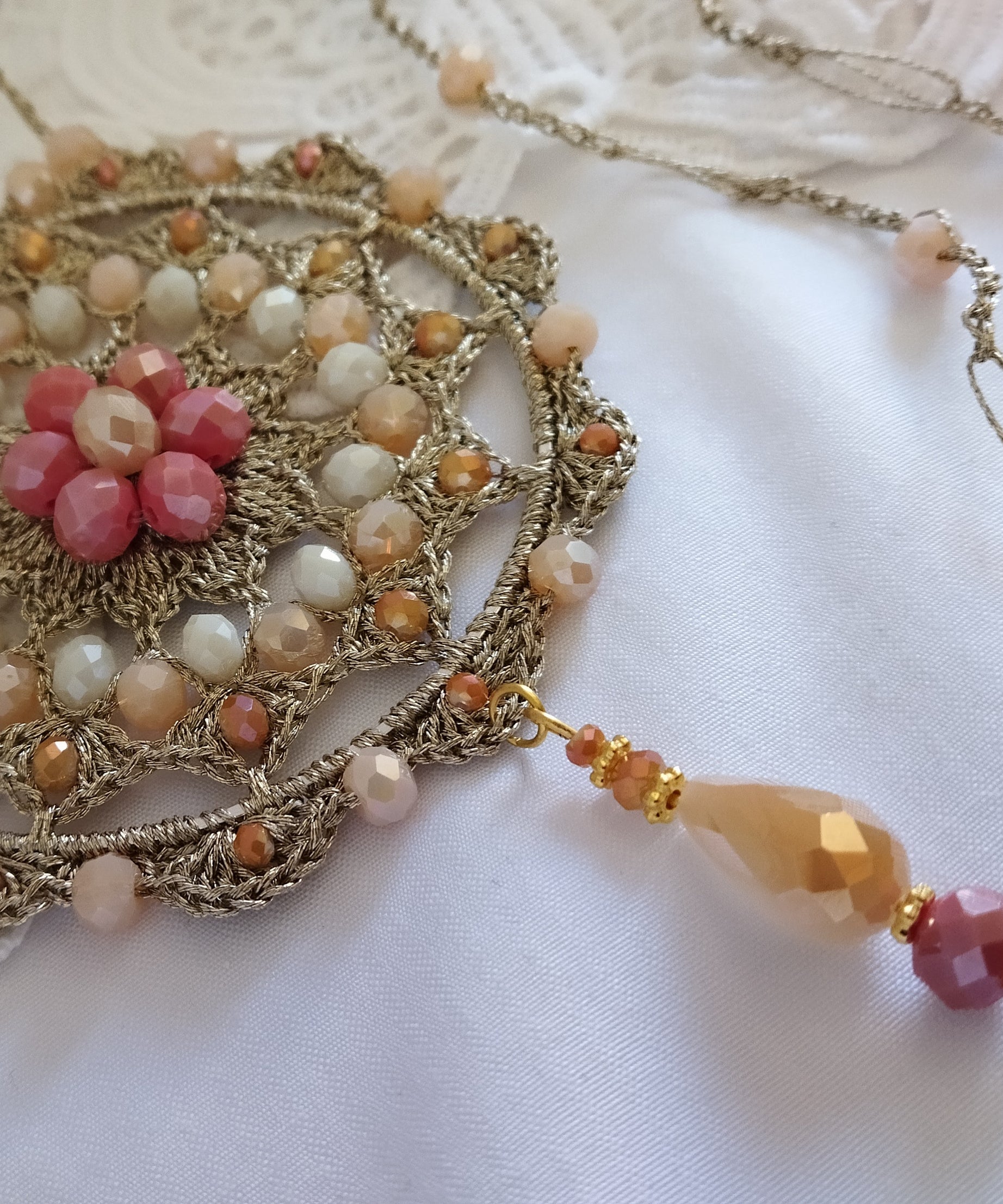Collana Mandala in Tono Cipria "Rosa d’Oriente"